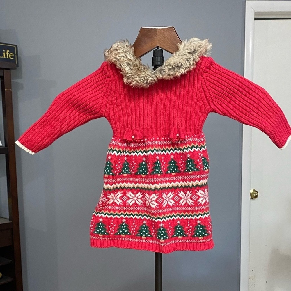 Tommy Bahama Red Knit with Faux Fur Trim